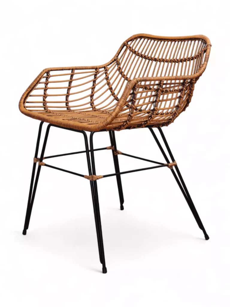 Silla de ratan para exterior