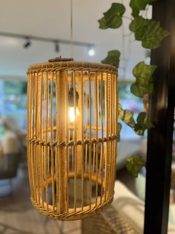 Lámpara Barril en Mimbre y madera de roble