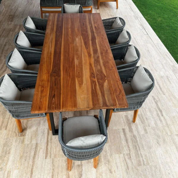 Comedor Mandarina en madera de teca