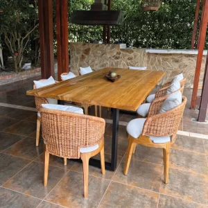 Comedor Aries en madera de teca