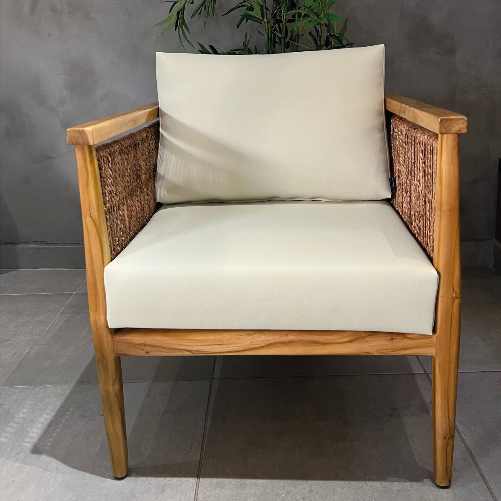 Silla Anny en madera de teca